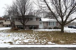 Pre-foreclosure in  N WESTWOOD AVE Lombard, IL 60148