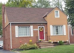 Pre-foreclosure in  ELLISON RD Cleveland, OH 44121