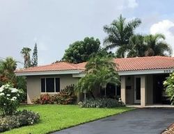 Pre-foreclosure in  NE 30TH ST Fort Lauderdale, FL 33334