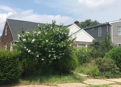 Pre-foreclosure in  SUMMIT AVE Reading, PA 19607