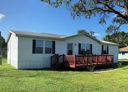 Pre-foreclosure in  LAKE MATTIE RD Auburndale, FL 33823