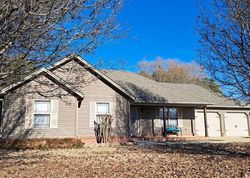 Pre-foreclosure in  CLOVERDALE ST Paragould, AR 72450