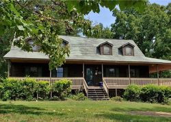 Pre-foreclosure in  ABBEVILLE HWY Anderson, SC 29621