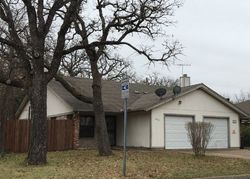 Pre-foreclosure Listing in OAK FOREST CT FORT WORTH, TX 76112