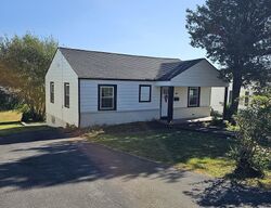 Pre-foreclosure in  WALNUT AVE Kingsport, TN 37660