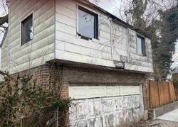 Pre-foreclosure in  WALNUT ST Dayton, KY 41074