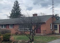  Guilford Dr, Chambersburg PA