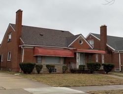 Pre-foreclosure in  BINGHAM ST Detroit, MI 48228