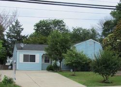 Pre-foreclosure in  ALABAMA AVE Woodbridge, VA 22191