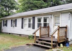 Pre-foreclosure in  MAPLE AVE Selkirk, NY 12158