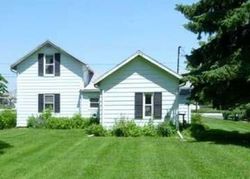 Pre-foreclosure Listing in PICKLE RD OREGON, OH 43616