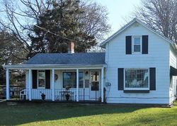 Pre-foreclosure Listing in PICKLE RD OREGON, OH 43616