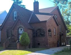 Pre-foreclosure in  EDGEWOOD AVE Cleveland, OH 44128