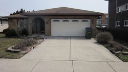  W 106th Pl, Oak Lawn IL