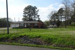 Pre-foreclosure Listing in DAY RD SW HARTSELLE, AL 35640