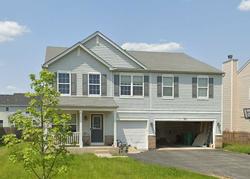 Pre-foreclosure in  GLACIER RIDGE DR Plainfield, IL 60586