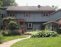 Pre-foreclosure in  WILSON RD Woodstock, IL 60098