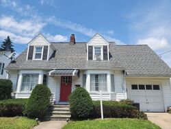 Pre-foreclosure in  RIVERVIEW AVE Binghamton, NY 13904