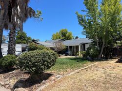 Pre-foreclosure in  CIRCLE PKWY Sacramento, CA 95823