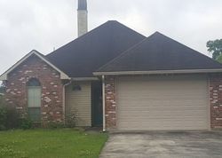 Pre-foreclosure in  HOPE HAVEN DR Walker, LA 70785