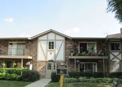 Pre-foreclosure Listing in LAKE DR APT 208 WILLOWBROOK, IL 60527