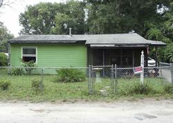 Pre-foreclosure in  NW 6TH AVE Gainesville, FL 32601