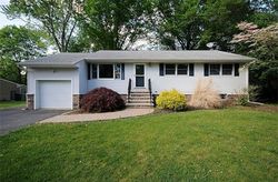 Pre-foreclosure Listing in CLAREMONT RD FRANKLIN PARK, NJ 08823