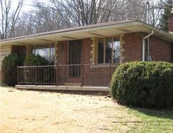 Pre-foreclosure Listing in FELLSBURG RD BELLE VERNON, PA 15012