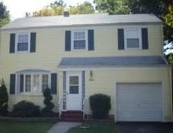 Pre-foreclosure Listing in TRINITY PL ROSELLE, NJ 07203