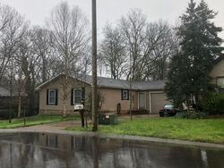 Pre-foreclosure in  TEIL DR Franklin, TN 37064