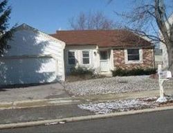 Pre-foreclosure in  CROSSCREEK CT Aurora, IL 60502