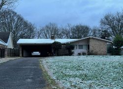 Pre-foreclosure in  SCHEIBLER RD Memphis, TN 38128