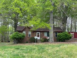 Pre-foreclosure in  JERNIGAN RD Cross Plains, TN 37049