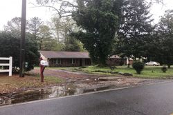 Pre-foreclosure Listing in 14TH AVE NE JASPER, AL 35504