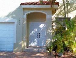 Pre-foreclosure Listing in SW 170TH AVE HOLLYWOOD, FL 33027