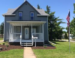 Pre-foreclosure in  D AVE Vinton, IA 52349