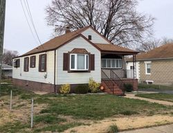 Pre-foreclosure Listing in LORRAINE AVE ESSEX, MD 21221