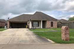 Pre-foreclosure in  SUMMERFEST DR Lafayette, LA 70507