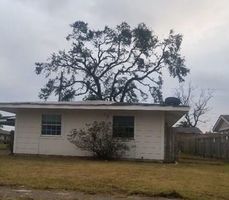 Pre-foreclosure Listing in GENERAL COLLINS ST LAKE CHARLES, LA 70615