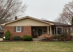 Pre-foreclosure Listing in MAISON ST SAINT CLAIR SHORES, MI 48082