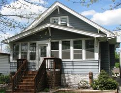 Pre-foreclosure in  JAMES AVE Saint Paul, MN 55102