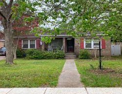 Pre-foreclosure in  DEL BARCO DR Mobile, AL 36607