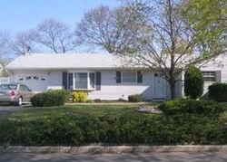 Pre-foreclosure Listing in MARTA RD CENTEREACH, NY 11720