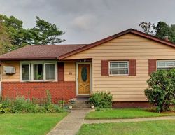 Pre-foreclosure in  SCHENECTADY AVE West Babylon, NY 11704