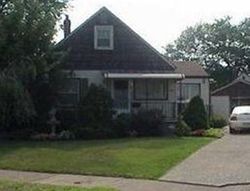 Pre-foreclosure in  E 37TH ST Lorain, OH 44055