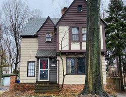 Pre-foreclosure in  ORCHARD RD Cleveland, OH 44121
