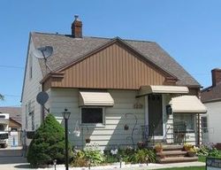 Pre-foreclosure in  HILLSDALE RD Cleveland, OH 44134