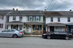 Pre-foreclosure in  W MARKET ST Williamstown, PA 17098