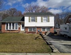 Pre-foreclosure Listing in CHANDLER DR BROOKHAVEN, PA 19015