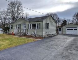 Pre-foreclosure Listing in CIRCLE DR MANSFIELD CENTER, CT 06250